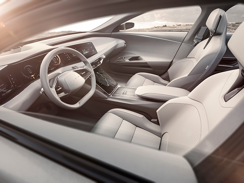 تعرف على مواصفات وسعر سيارة لوسيد أير الكهربائية الجديدة المنافسة لتسلا